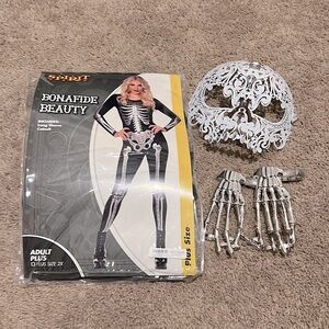 📦 Spirit Bonafide Beauty Halloween Skeleton Jumpsuit & Accessories